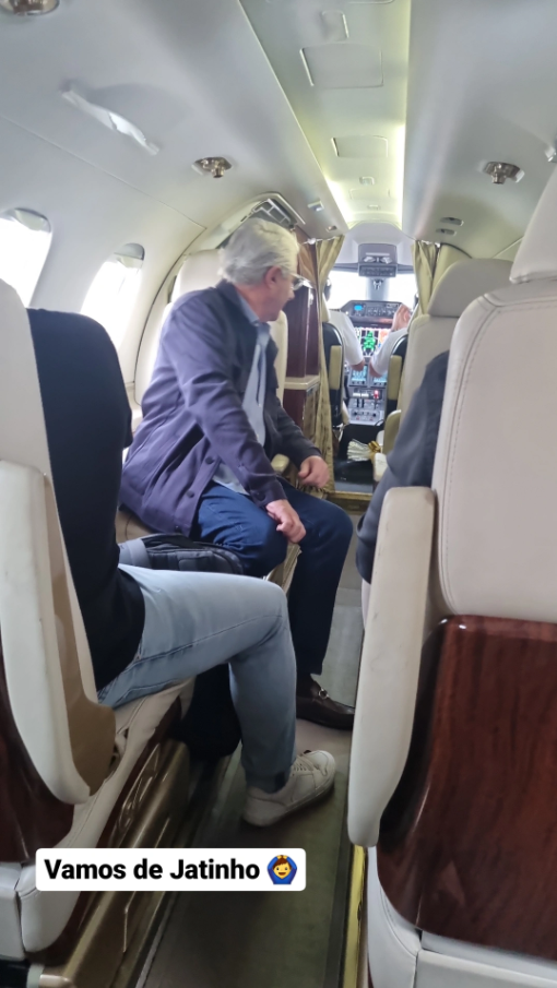 Viagem de jato com o Presidente da Swift