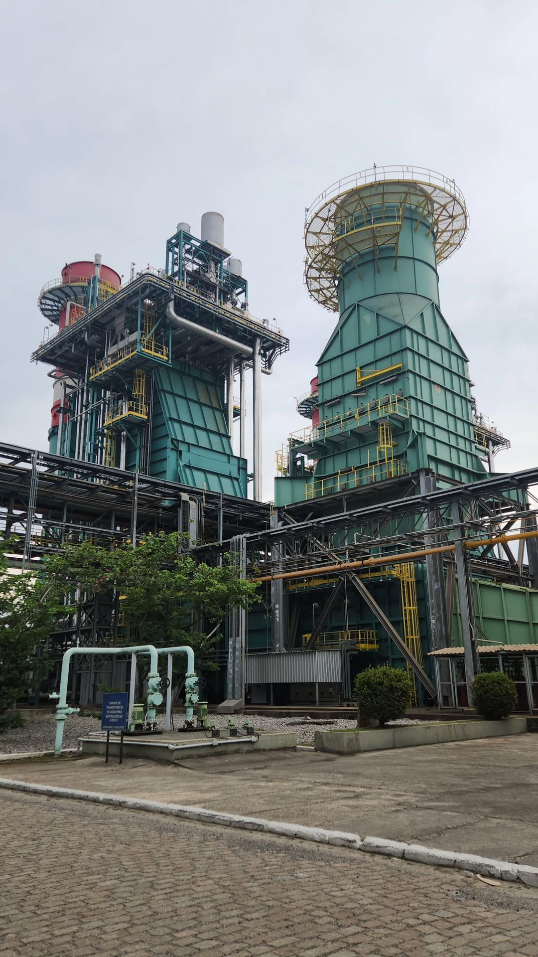 Visita à Termoelétrica Santa Cruz