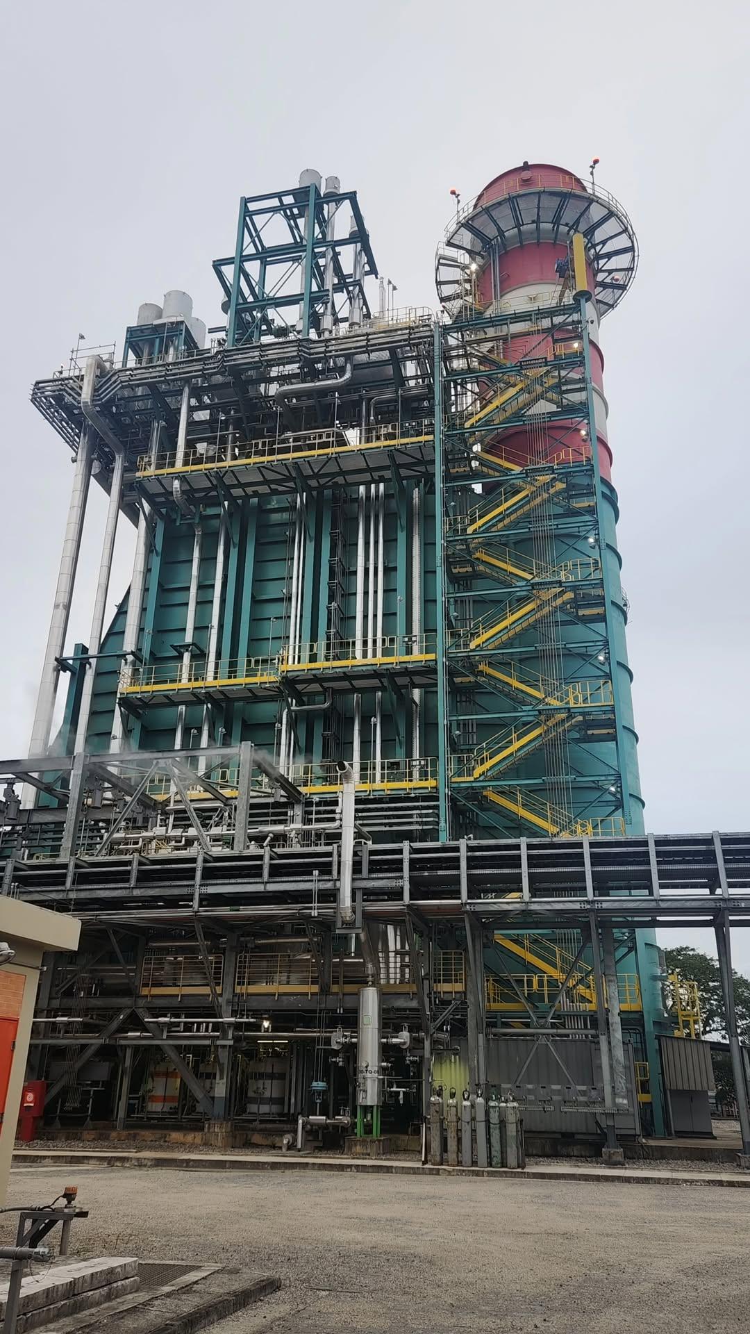 Visita à Termoelétrica Santa Cruz